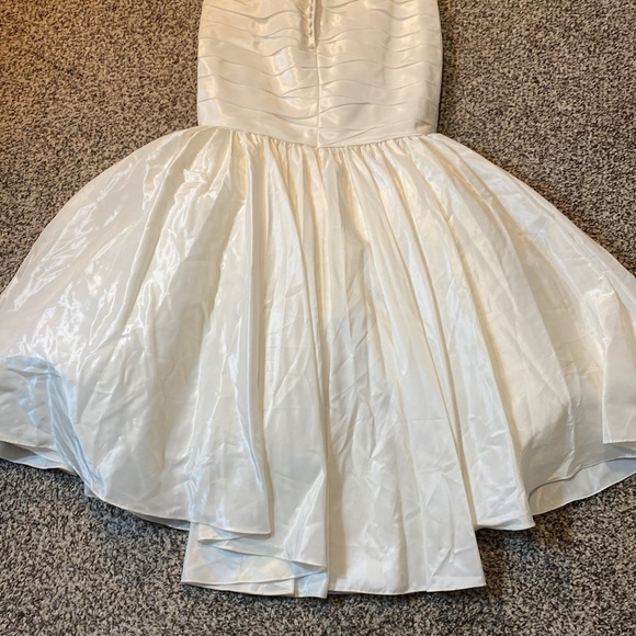 Mari Lee for Madeline Gardner Elegant White Strapless Gown - Picture 11 of 15